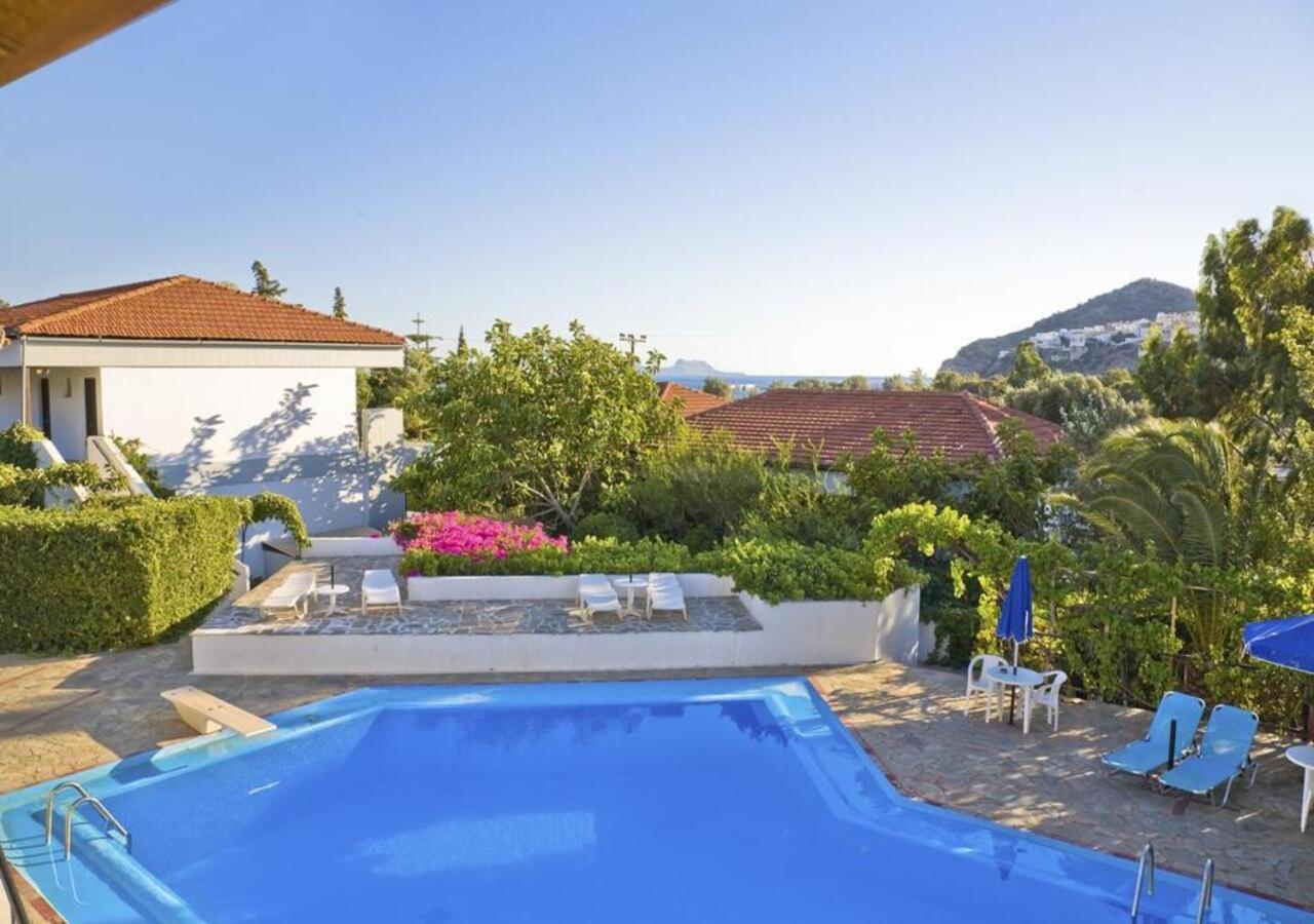 Sunningdale Hotel Agia Galini  Bagian luar foto