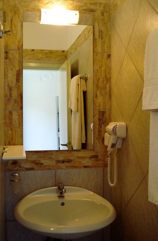 Sunningdale Hotel Agia Galini  Bagian luar foto