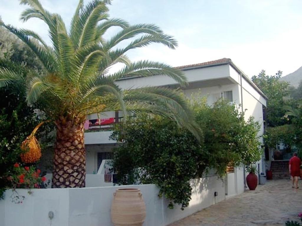 Sunningdale Hotel Agia Galini  Bagian luar foto